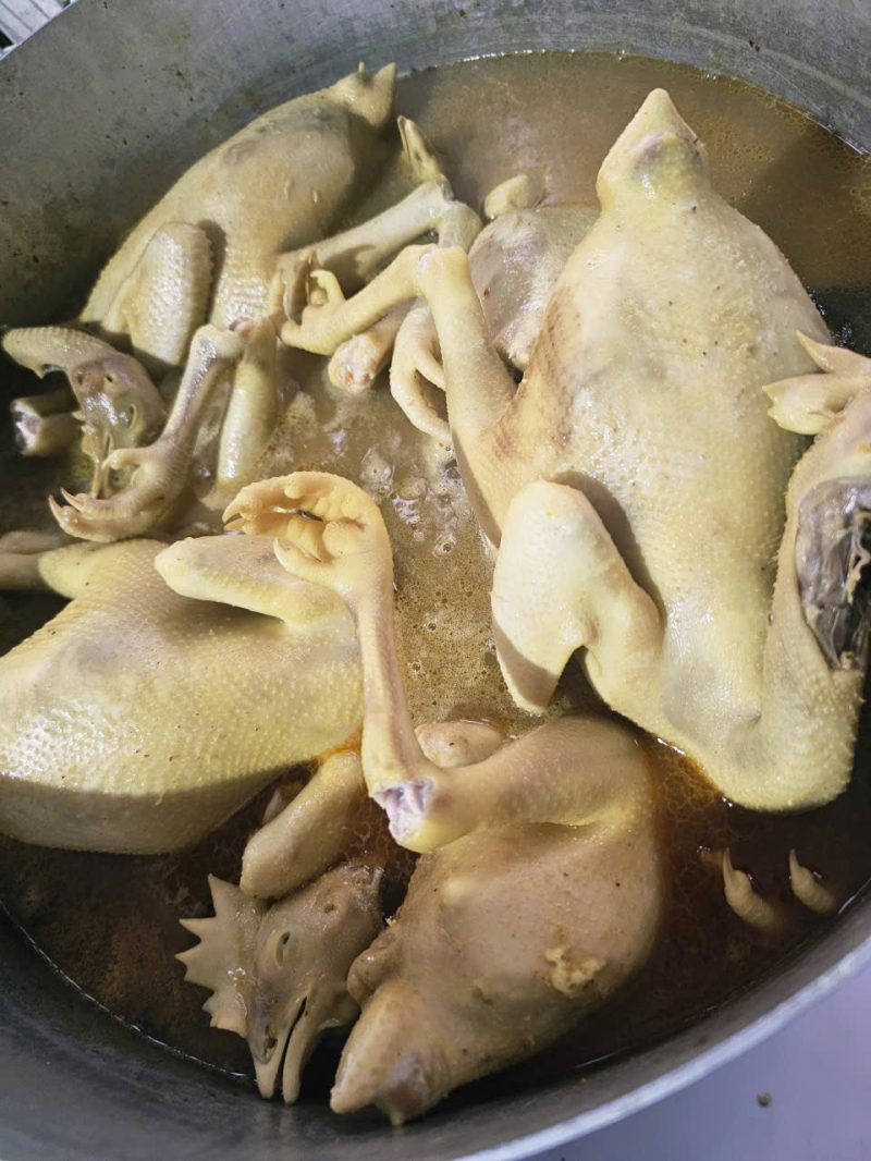 Gà ủ  Muối Thảo Mộc Ngon